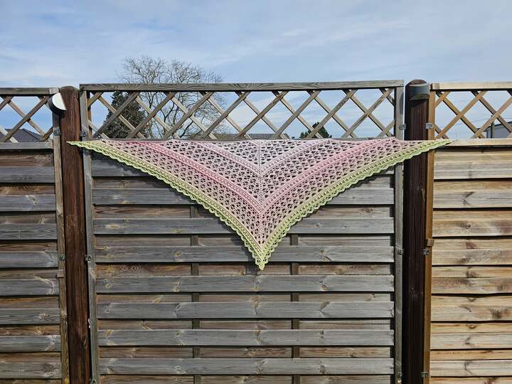 Crochet Pattern Triangular Scarf "Isaia"