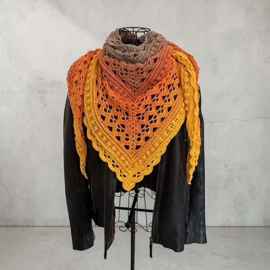 Crochet Pattern Triangular Scarf "Isaia"