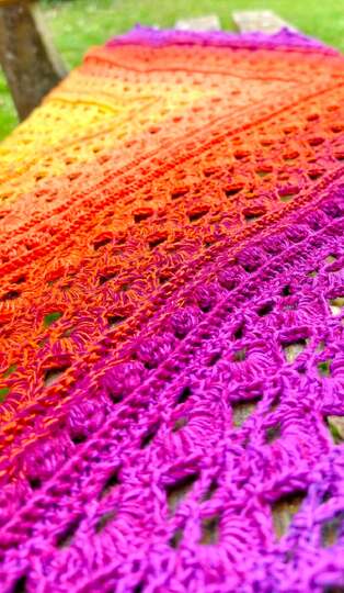 Crochet Pattern Triangular Scarf "Isaia"