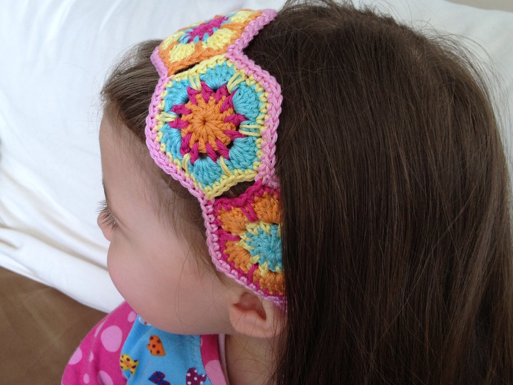Crochet pattern Flower headband, suits all sizes, hairband, hair decor