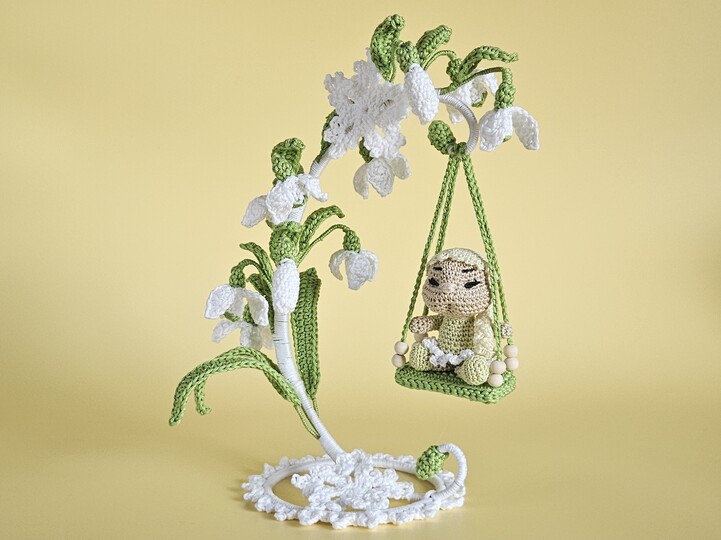 Häkelanleitung Blumenkind Elva Schneeglöckchen mit Schaukel