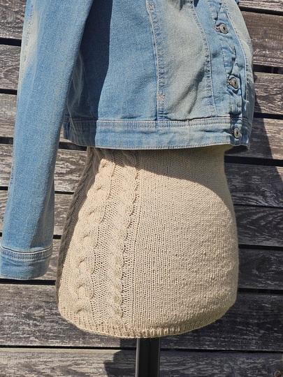 Strickanleitung Hüftschmeichler / Rock Leya