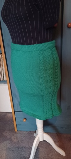 Strickanleitung Hüftschmeichler / Rock Leya