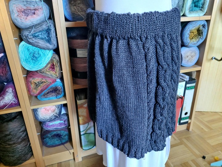 Strickanleitung Hüftschmeichler / Rock Leya