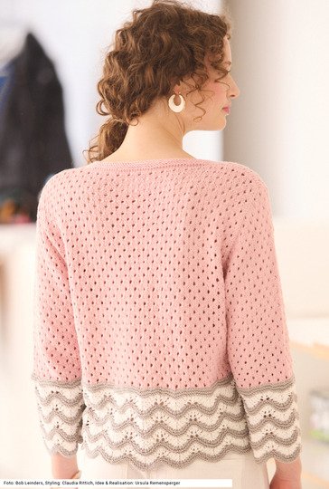 Ajourpulli mit Wellenmuster