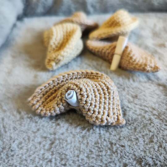 Crochet Pattern Fortune Cookie
