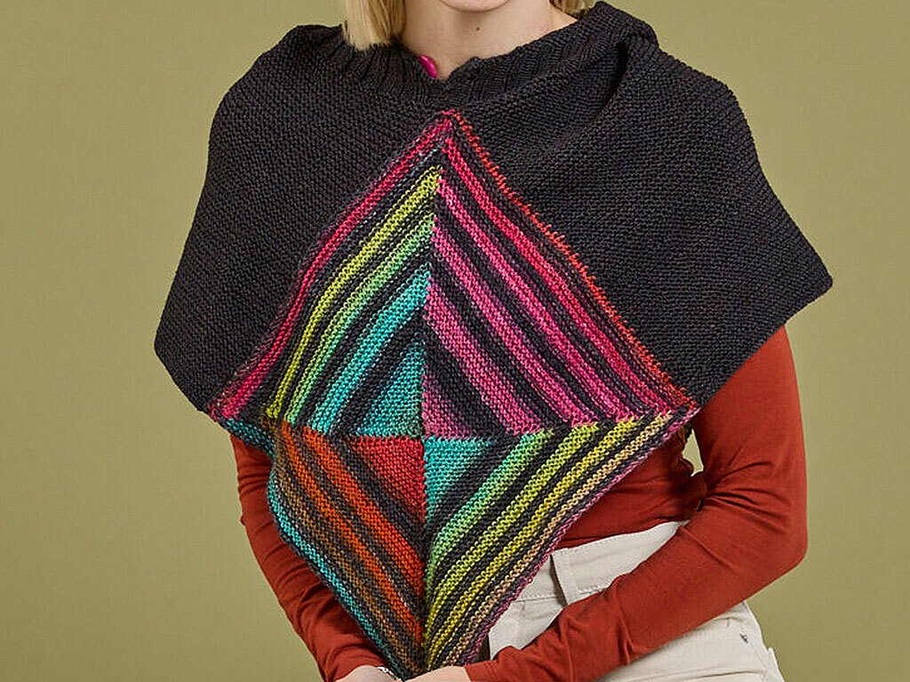 KAPUZENKRAGEN GLISSY, GESTRICKT