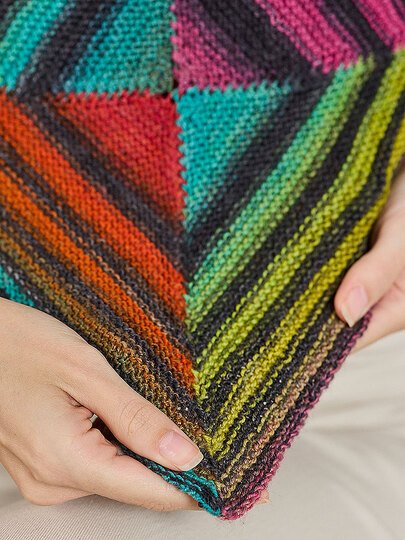 KAPUZENKRAGEN GLISSY, GESTRICKT