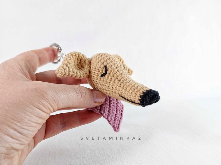 Greyhound Crochet Pattern - Amigurumi Keychain / Charm Dog Head with Scarf