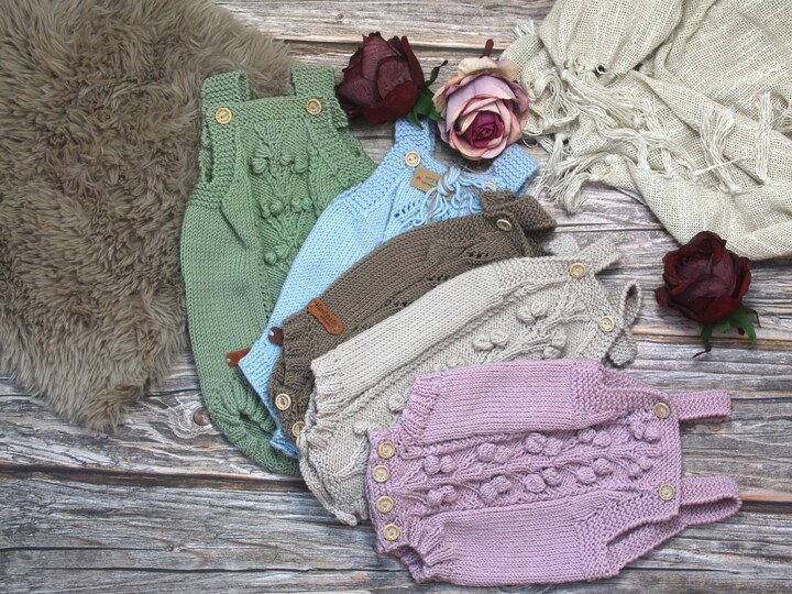 Gestrickter Romper/Body Spielanzug, Größe 1 - 18 Monate No. 014