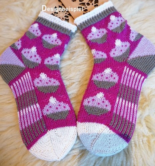 Anleitung Sockenmuster Törtchenliebe, mit mehreren Fäden
