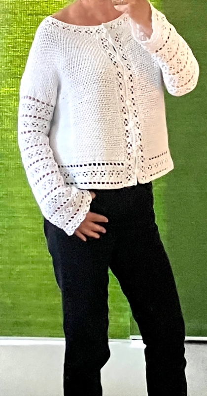 Schlichte Cardigan mit hübschen Borten - Häkelanleitung - Bild 9