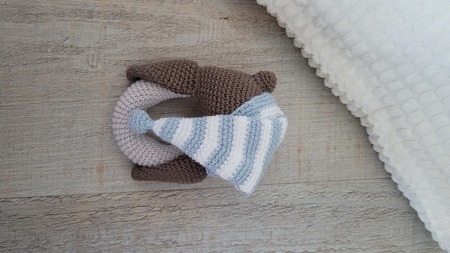 Rassel Eule mit Schlafmütze Häkelanleitung – Baby Greifling Spielzeug - Bild 4