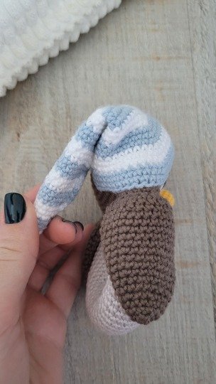 Rassel Eule mit Schlafmütze Häkelanleitung – Baby Greifling Spielzeug
