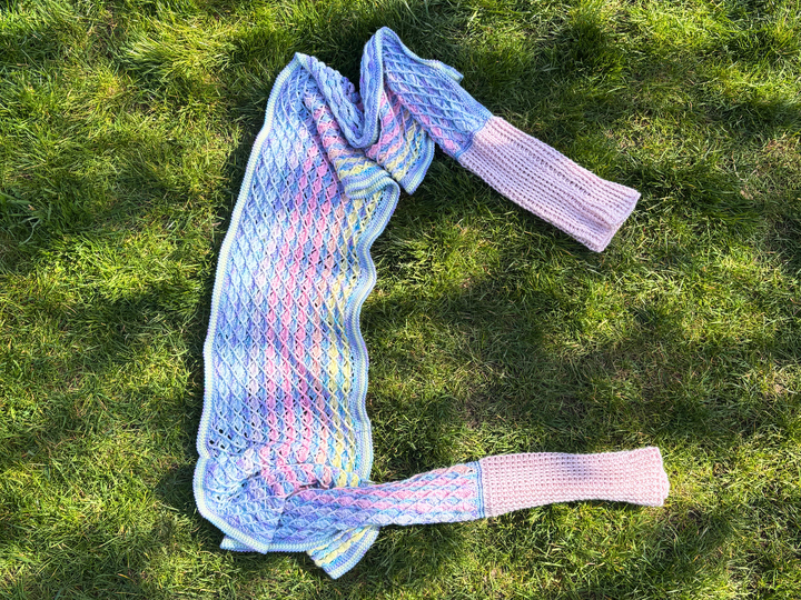 Crochet Pattern Shrug Scarf „Sugarwaves“