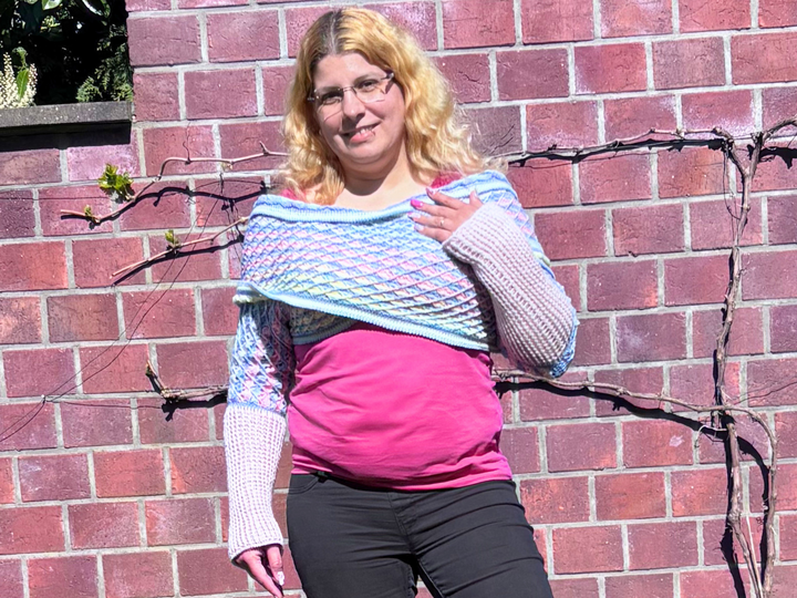 Crochet Pattern Shrug Scarf „Sugarwaves“