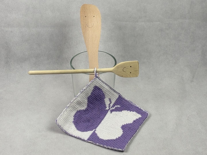 Topflappen ‘Schmetterlingskoch’ – Eine Double Face Strickanleitung