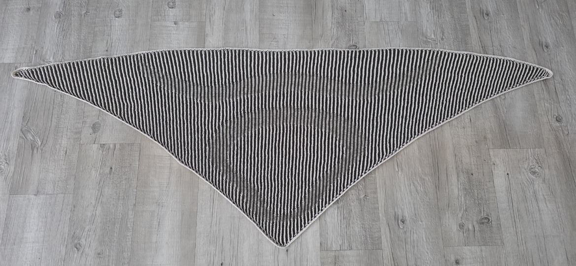 Stier (Sternzeichen) Schattenstricken, Illusionsstricken, Motivtuch