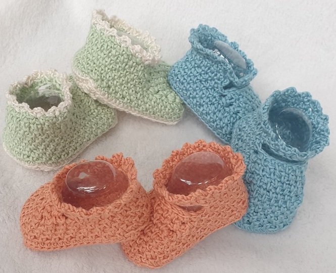 Häkelanleitung für Struktur-Baby-Puschen Molly