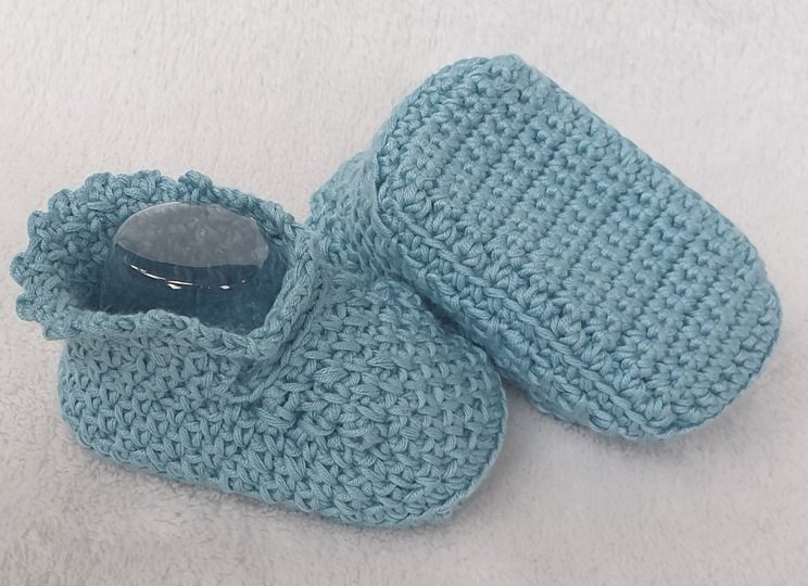 Häkelanleitung für Struktur-Baby-Puschen Molly