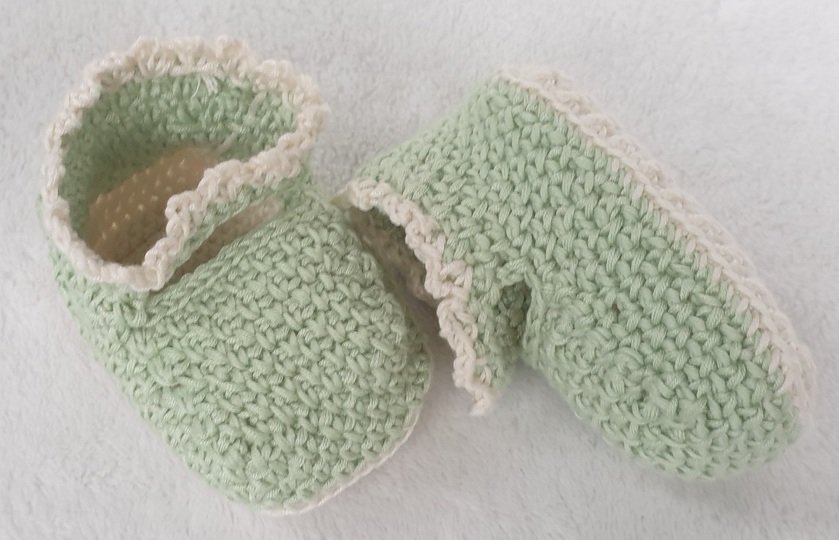 Häkelanleitung für Struktur-Baby-Puschen Molly