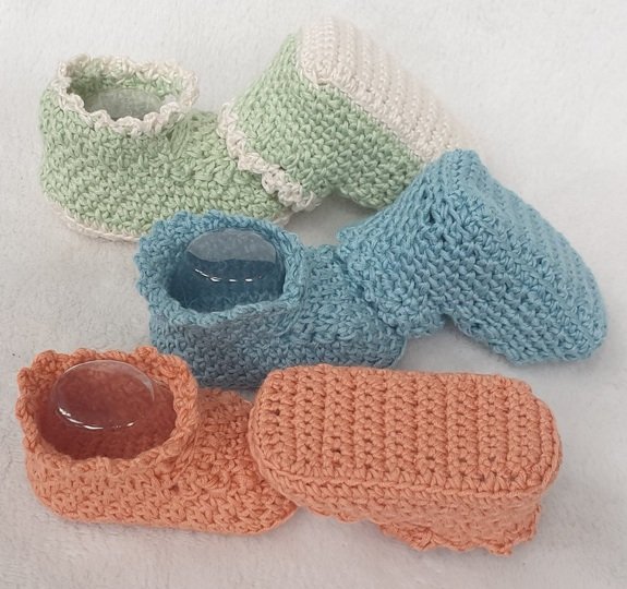 Häkelanleitung für Struktur-Baby-Puschen Molly