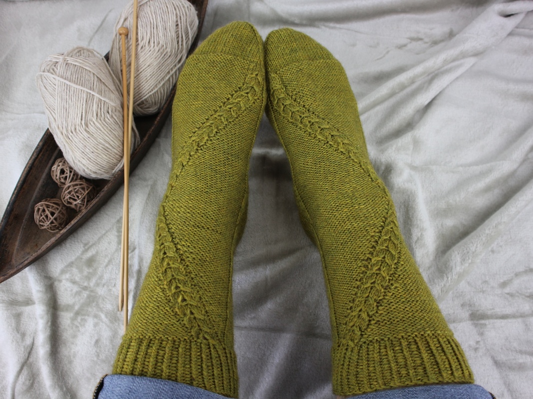 Knitting Pattern PDF Cable Socks Set – 2 Designs, Top Down - Image 3