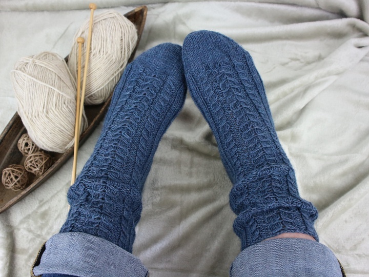Knitting Pattern PDF Cable Socks Set – 2 Designs, Top Down