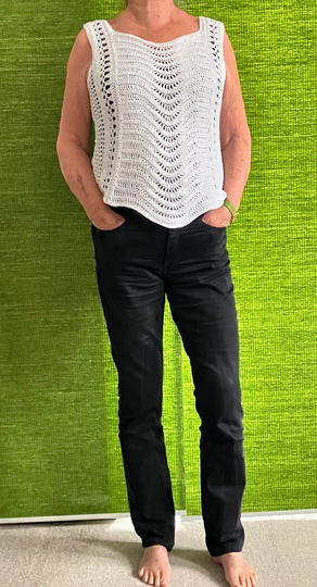 Sommertop in einem Wellenbad - Häkelanleitung