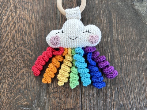 Häkelanleitung Greifling Wolke Sunny mit Regenbogen