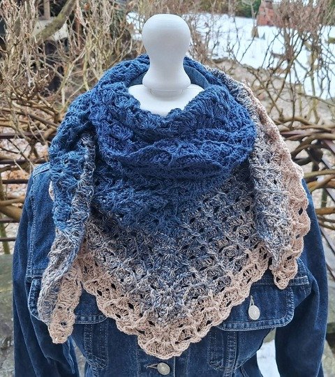 Mareo & Marea — 2-in-1 Triangular Shawl Crochet Pattern