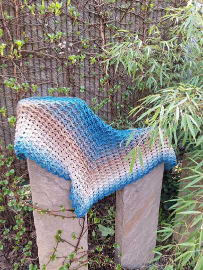 Mareo & Marea — 2-in-1 Triangular Shawl Crochet Pattern