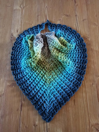 Mareo & Marea — 2-in-1 Triangular Shawl Crochet Pattern