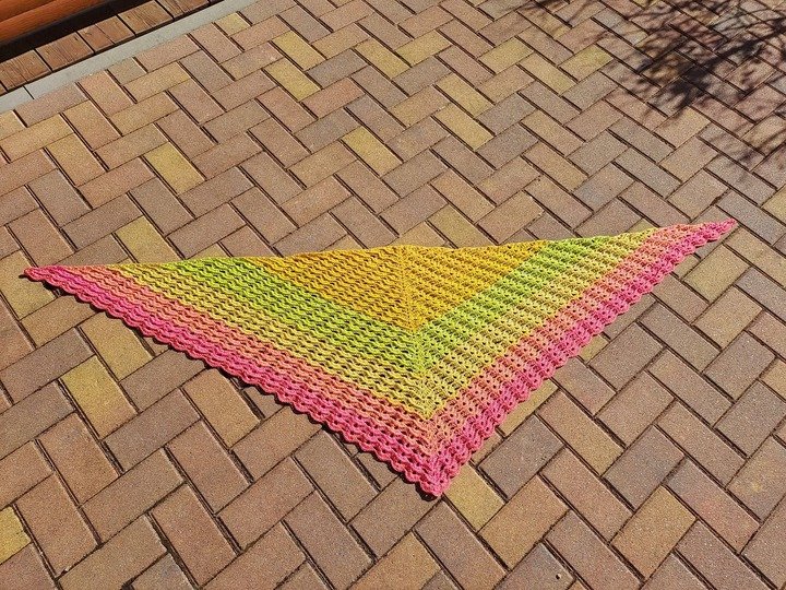 Mareo & Marea — 2-in-1 Triangular Shawl Crochet Pattern