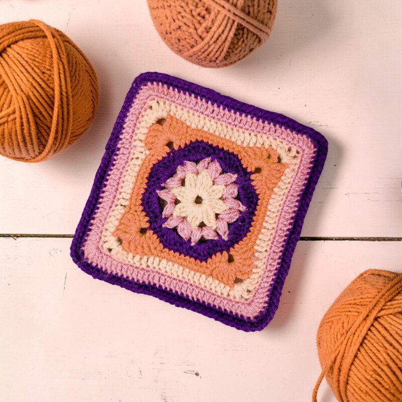 Boho Floral Granny Square Pattern (Video Tutorial)