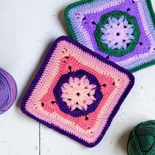 Boho Floral Granny Square Pattern (Video Tutorial)