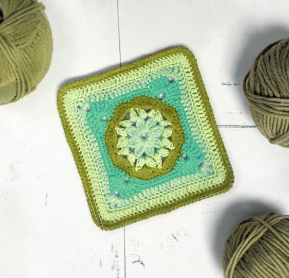 Boho Floral Granny Square Pattern (Video Tutorial)