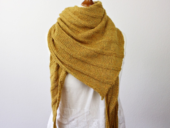 Strickanleitung Dreieckstuch einfach – gemütliches Tuch für Anfänger