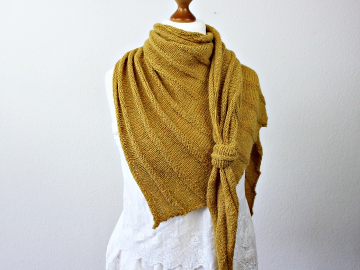 Strickanleitung Dreieckstuch einfach – gemütliches Tuch für Anfänger