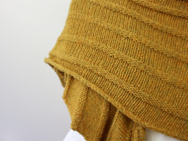 Strickanleitung Dreieckstuch einfach – gemütliches Tuch für Anfänger