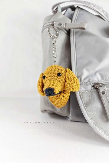 Golden Retriever Crochet Keychain Pattern – Amigurumi Dog Head Charm
