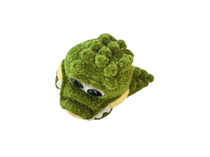 Crochet pattern for Marli, the cheeky baby crocodile
