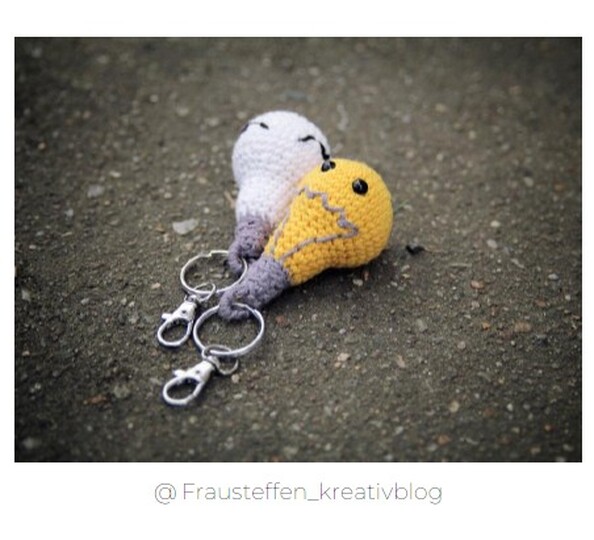 Crochet Pattern: Light Bulb Keychain