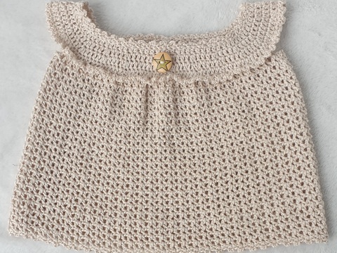 Häkelanleitung: Baby-Sommertop Nicky „V-Stitch Breeze“ – Nahtlos & leicht