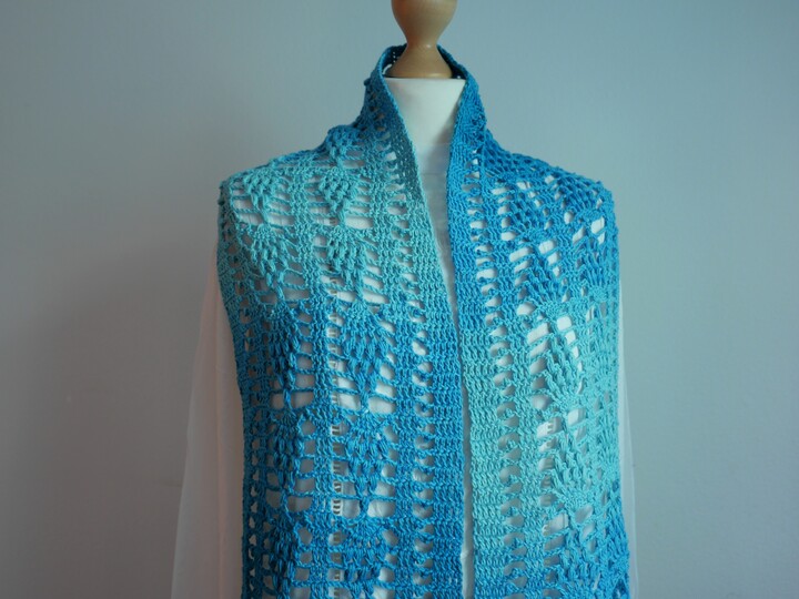 Kostenlose Anleitung für einen Häkelschal im Ananasmuster