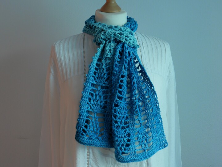 Kostenlose Anleitung für einen Häkelschal im Ananasmuster