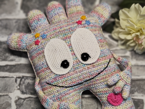 Häkelanleitung "Schmuse-Monsterle" (Dekokissen/Spieluhr)