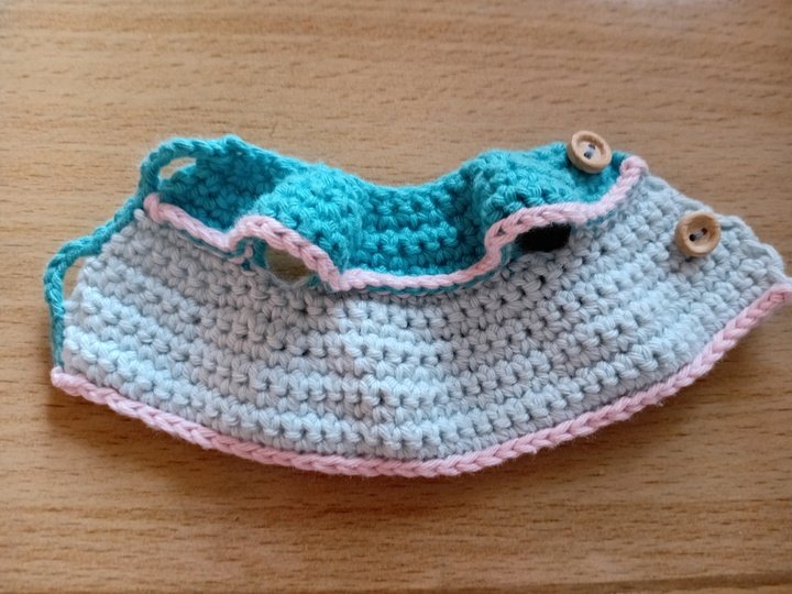 Häkelanleitung Puppe mit Tunika und kurzer Hose, Spielzeug oder Dekoration