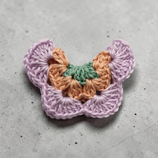 PDF Häkelanleitung Schlüsselanhänger/Taschenbaumler Schmetterling Fritzi