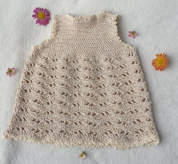 Häkelanleitung Baby-Top & Kleidchen „Ocean Wave“ – mitwachsend & rutschfest